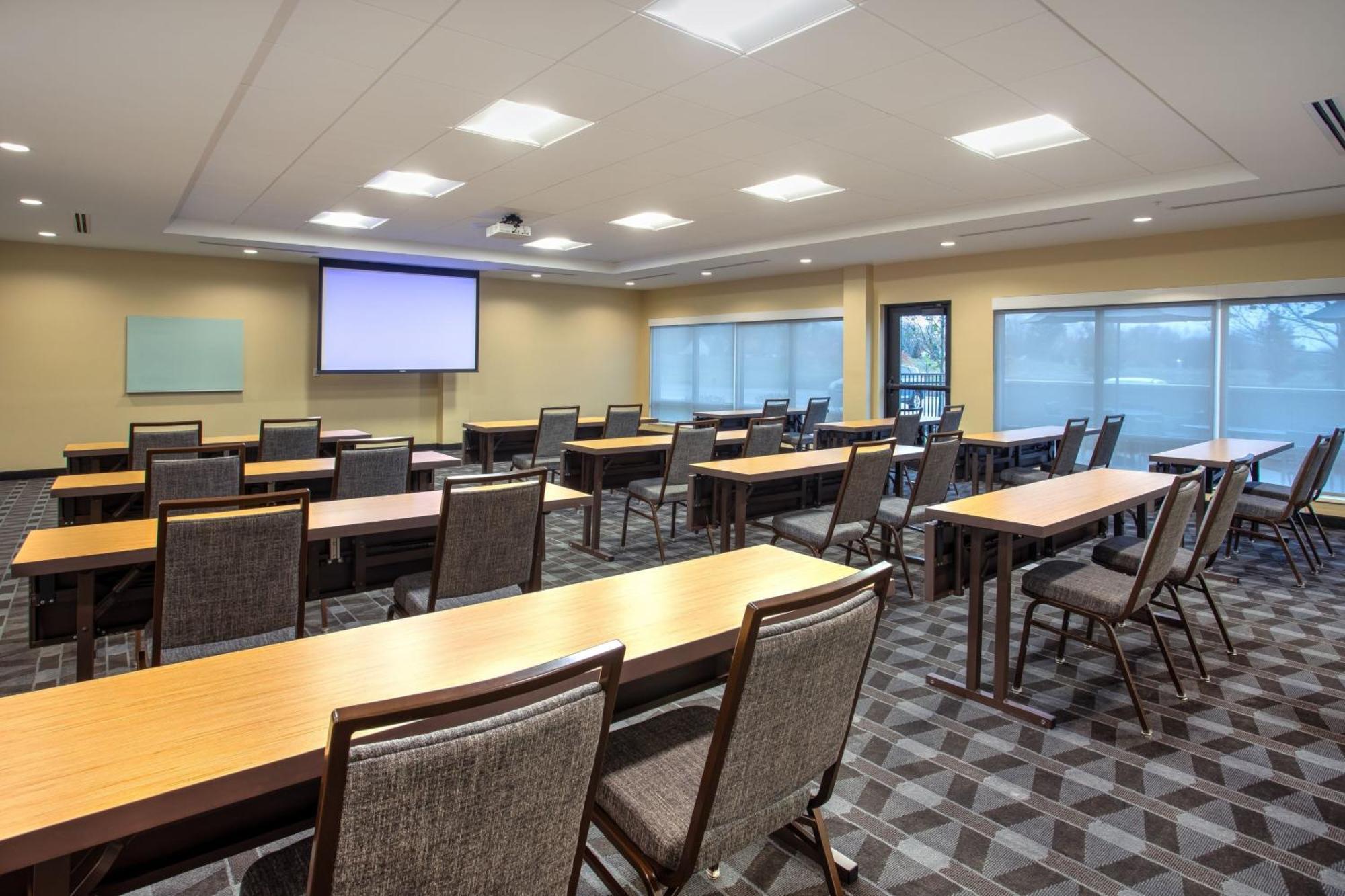Towneplace Suites By Marriott Detroit Belleville Dış mekan fotoğraf