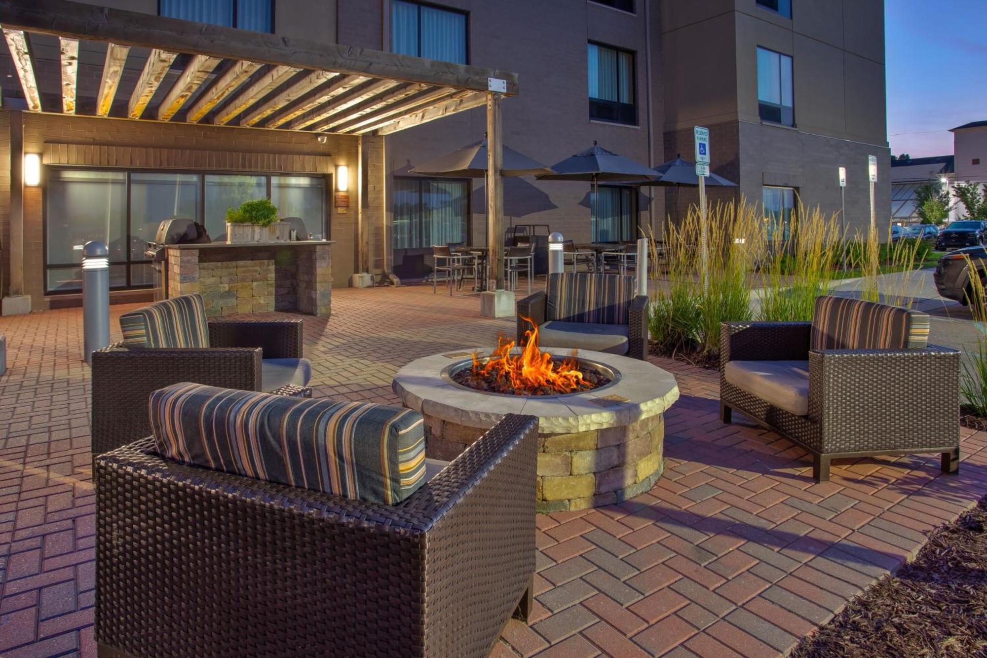 Towneplace Suites By Marriott Detroit Belleville Dış mekan fotoğraf
